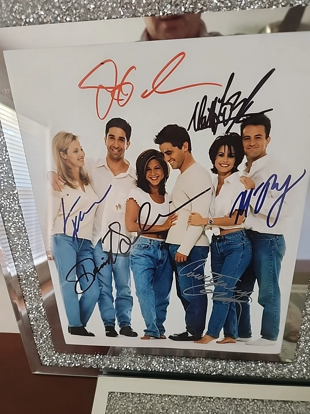 Friends TV SHOW Autograph Collection. Full Cast. Guaranteed Authentic, image 2