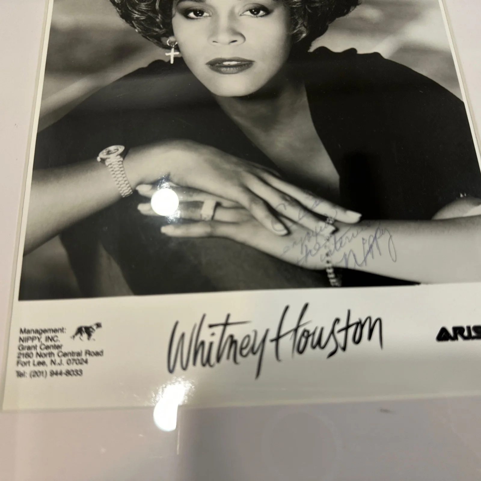 Whitney Houston “Nippy” Signed Autographed 8x10 W/Matting & Framed 12x15!!🔥, изображение 4