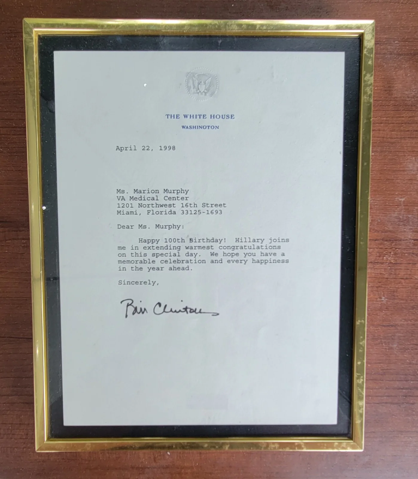 William Jefferson Clinton — Bill Clinton Autograph - White House Letter – Birthday Message – Framed –, image 2