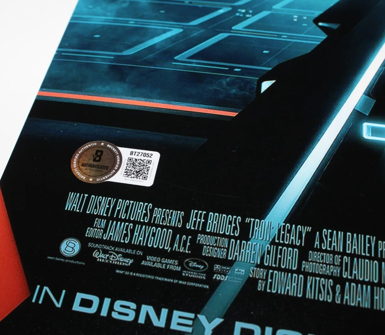 OLIVIA WILDE SIGNED 'TRON: LEGACY' 12x18 MOVIE POSTER AUTOGRAPH BECKETT BAS COA, изображение 3