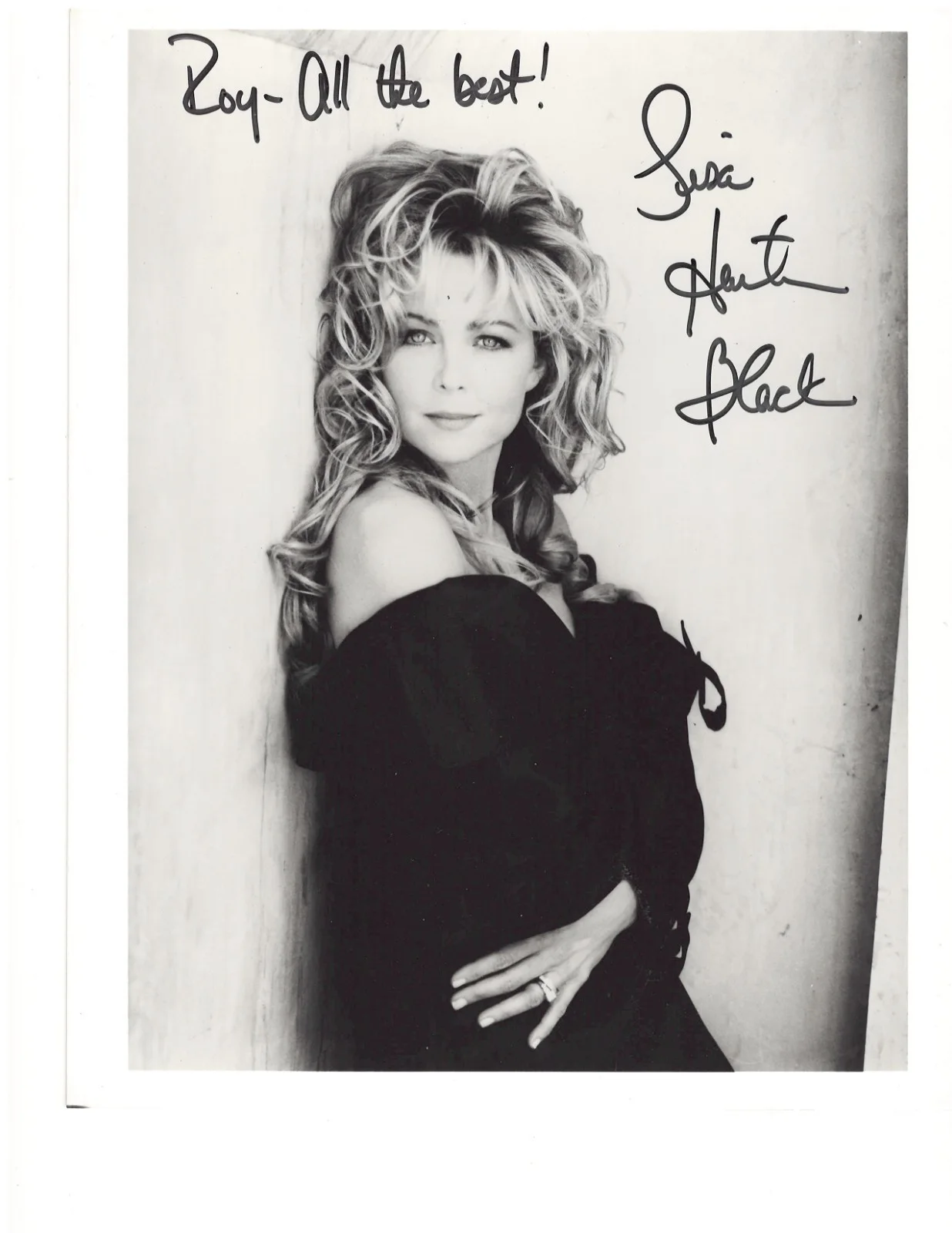 Lisa Hartman Black — Lisa Hartman Black Signed 8x10 BW Photo — Actress / Singer