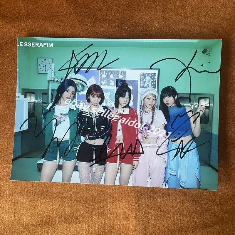 LE SSERAFIM Group Autographed Signed Photo K-POP Collection 4*6 2024B, image 3