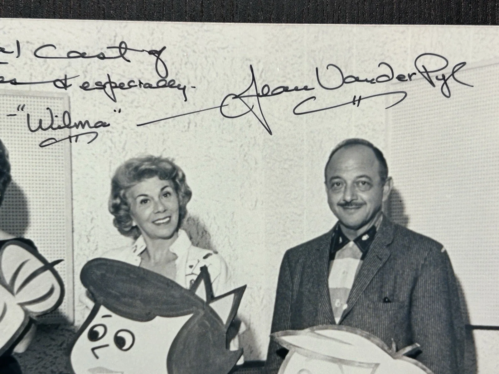 Jean Vander Pyl — JEAN VANDER PYL SIGNED PHOTO & ENVELOPE Autographs JSA COA "Wilma" Flintstones, изображение 3