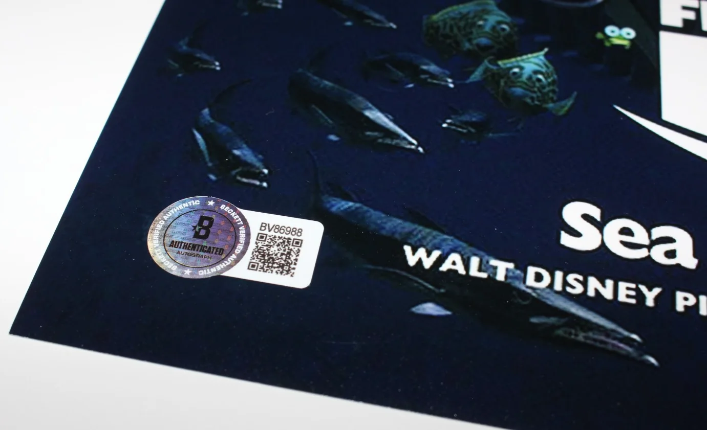 Andrew Stanton — DIRECTOR ANDREW STANTON SIGNED 'FINDING NEMO' 12x18 MOVIE POSTER 2 BECKETT COA, изображение 2
