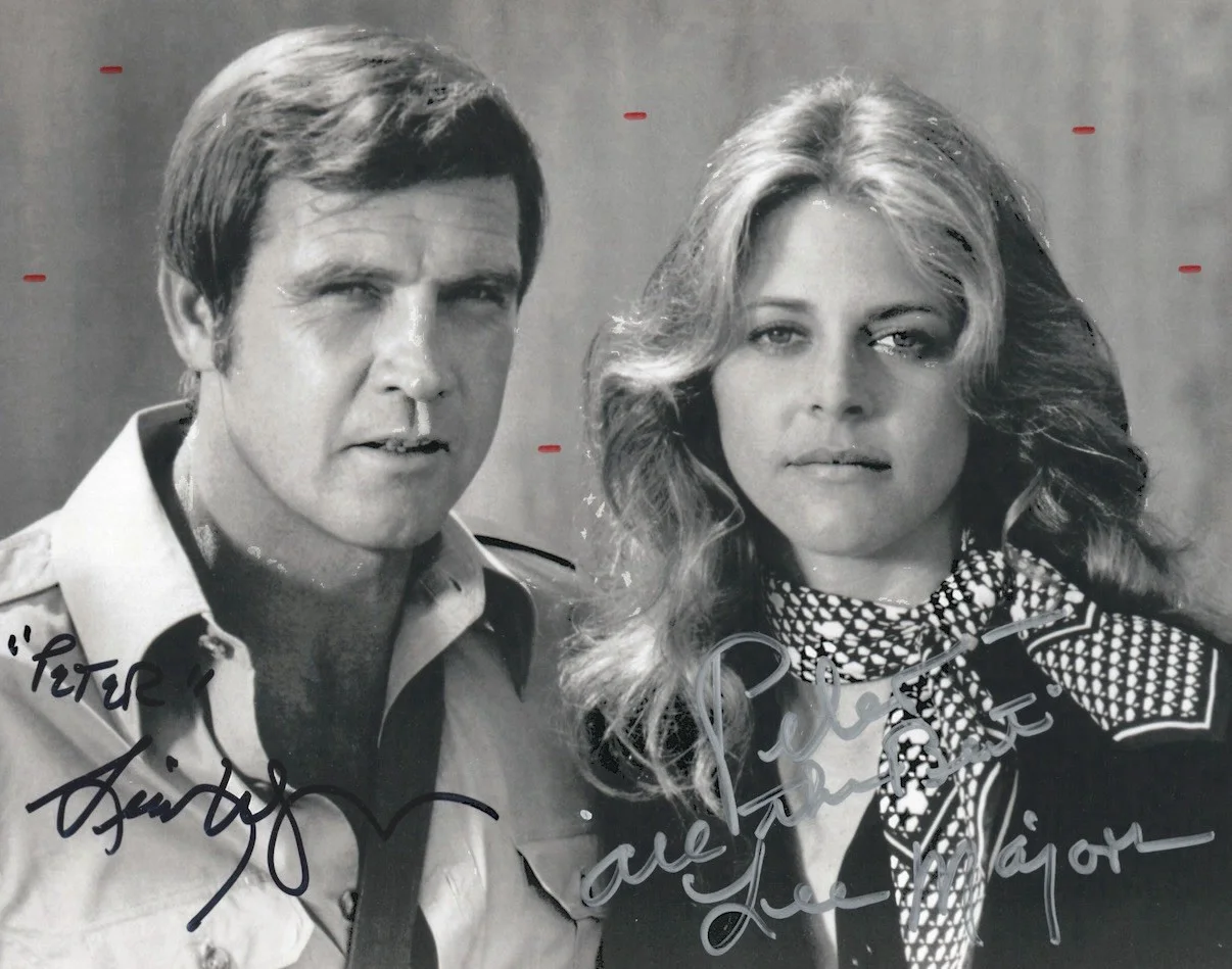 Lee Majors and Lindsay Wagner — LEE MAJORS and LINDSAY WAGNER Signed In Person 8x10 Photo BIONIC MAN WOMAN