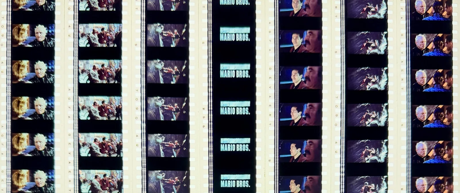 Super Mario Bros. (1993) Very Rare Unmounted Genuine 35mm Film Cells, изображение 3