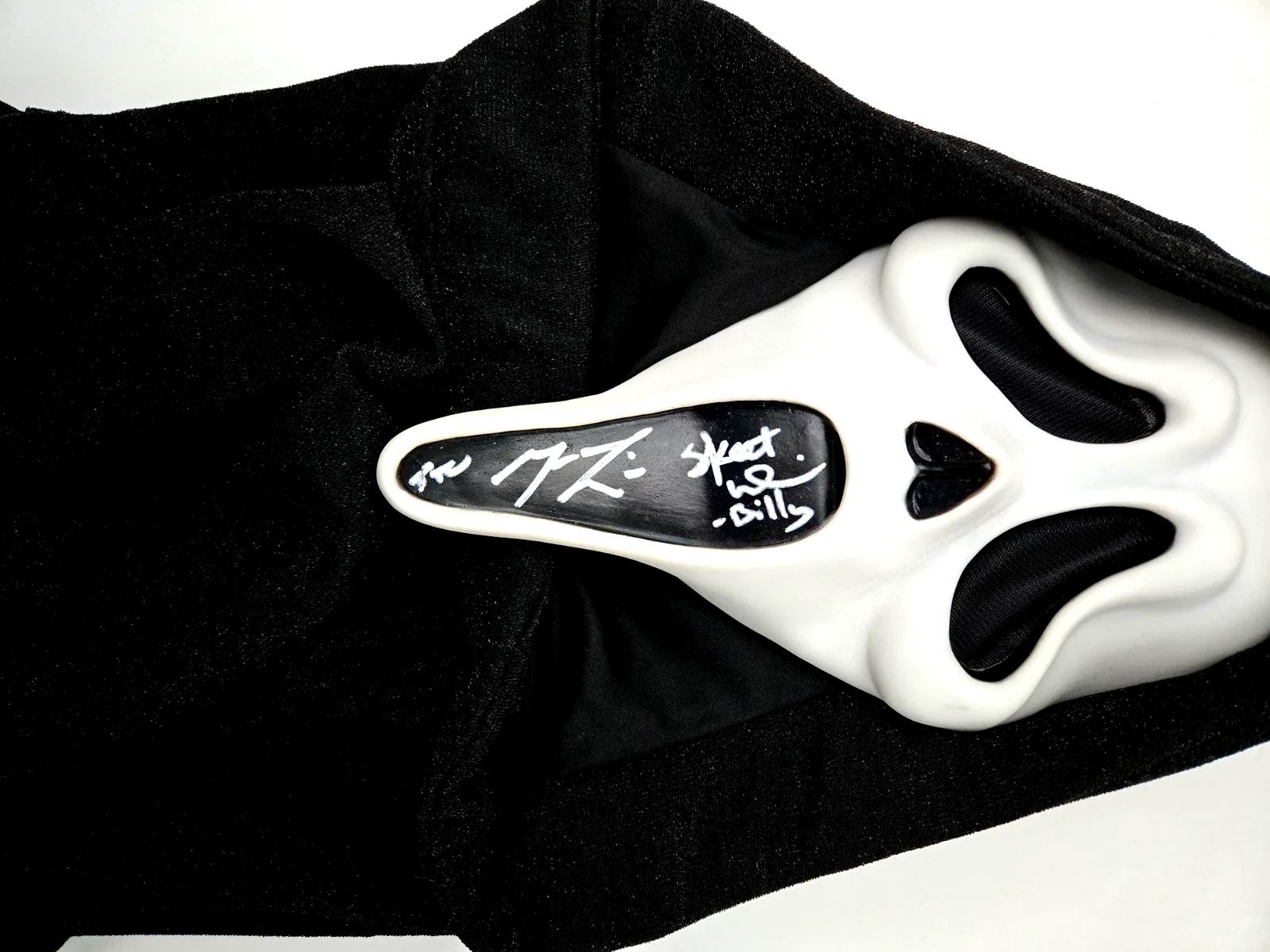 Matthew Lillard, Skeet Ulrich — Matthew Lillard & Skeet Ulrich Signed Mask Ghostface Scream 25th Beckett 545, изображение 2