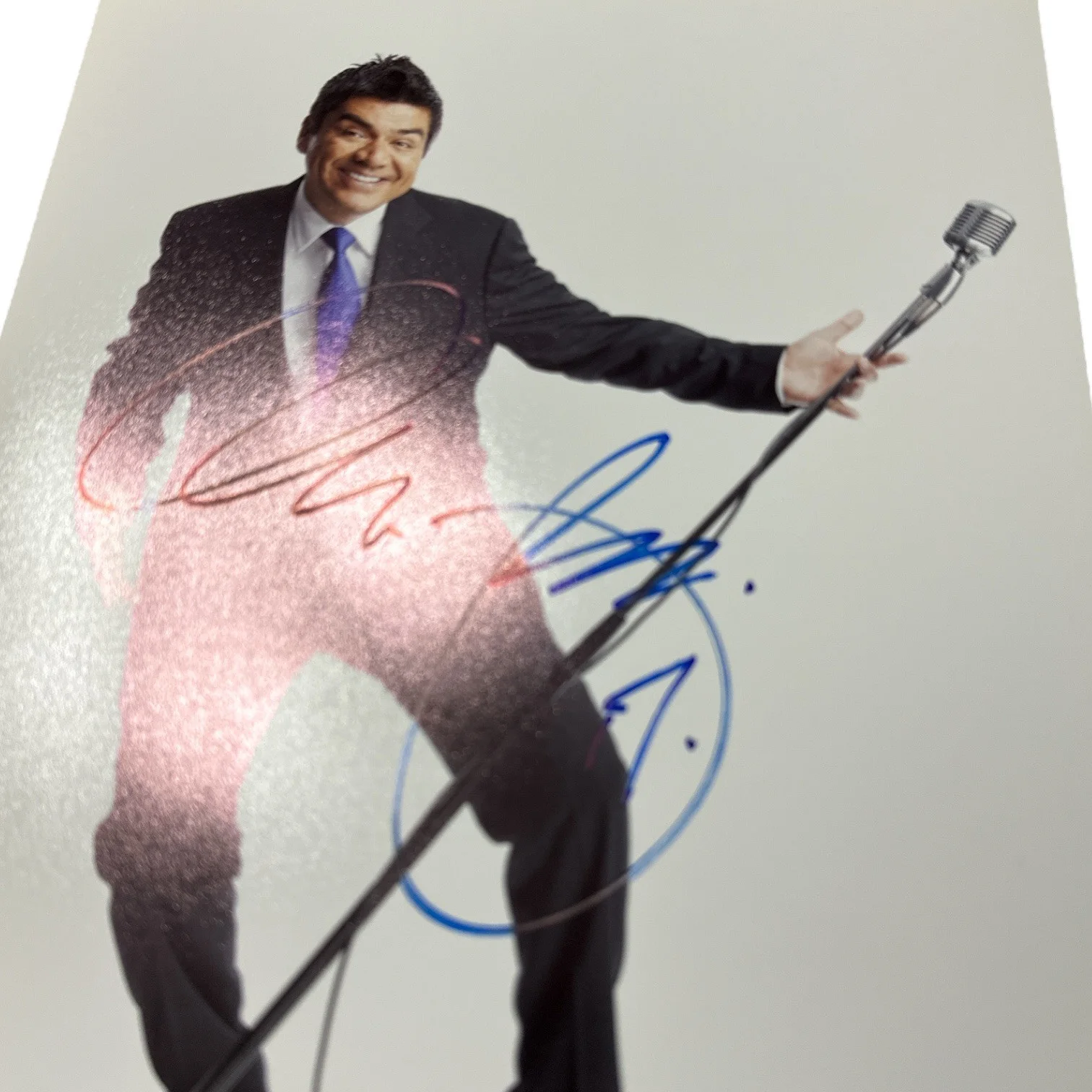 George Lopez — George Lopez Autograph 8.5x11 Photo! Signed in 2017! Comedy & Movie Legend!, image 3