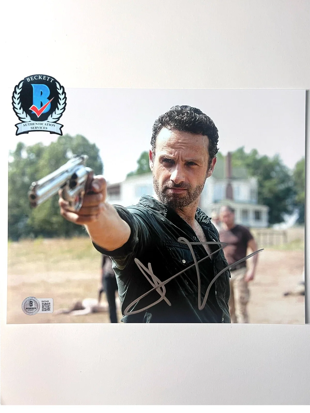 Andrew Lincoln — ANDREW LINCOLN SIGNED THE WALKING DEAD 8X10 PHOTO BECKETT BM35466