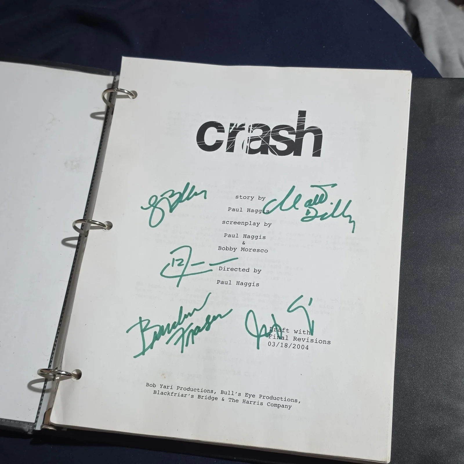 Cast x5 — Crash Original Movie Script Signed by Cast x5 with Certificate of Authenticity, image 3