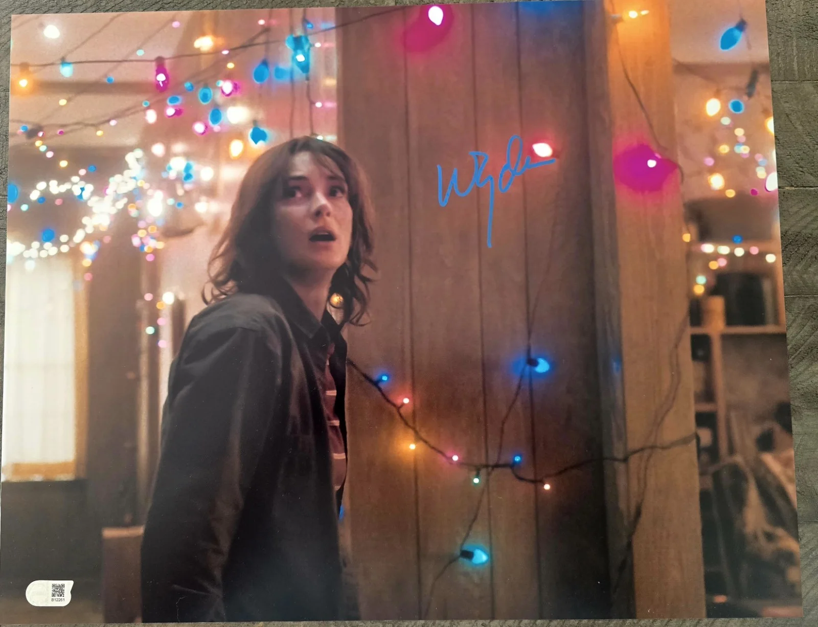 Winona Ryder — Winona Ryder Signed 16x20 Stranger Things SWAU Private Signing