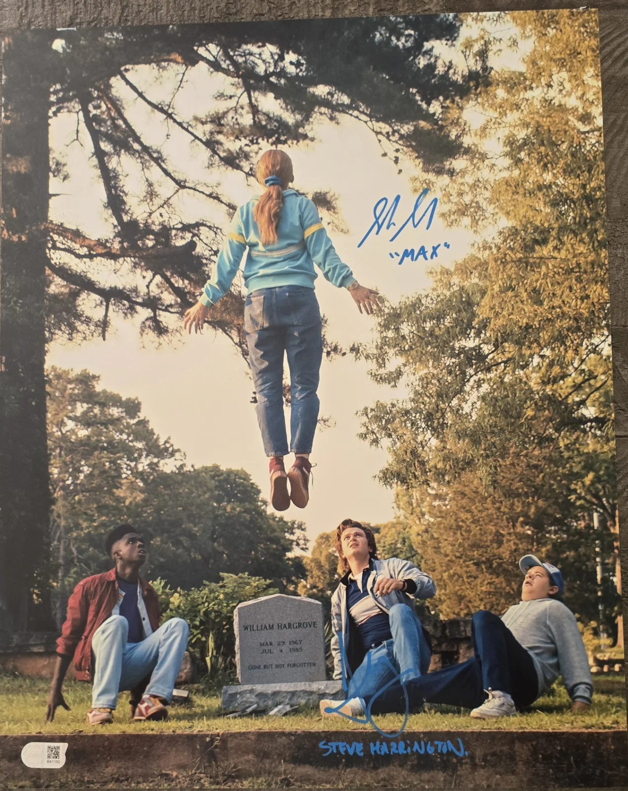 Sadie Sink and Joe Keery — Sadie Sink & Joe Keery Signed 16x20 Stranger Things SWAU Private Signing