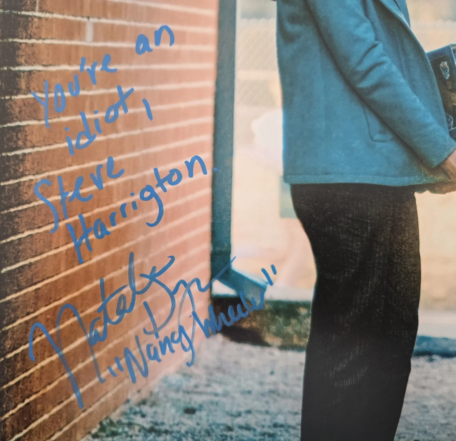 Joe Keery, Natalia Dyer — Joe Keery & Natalia Dyer Signed 16x20 Stranger Things SWAU Private Signing, изображение 3