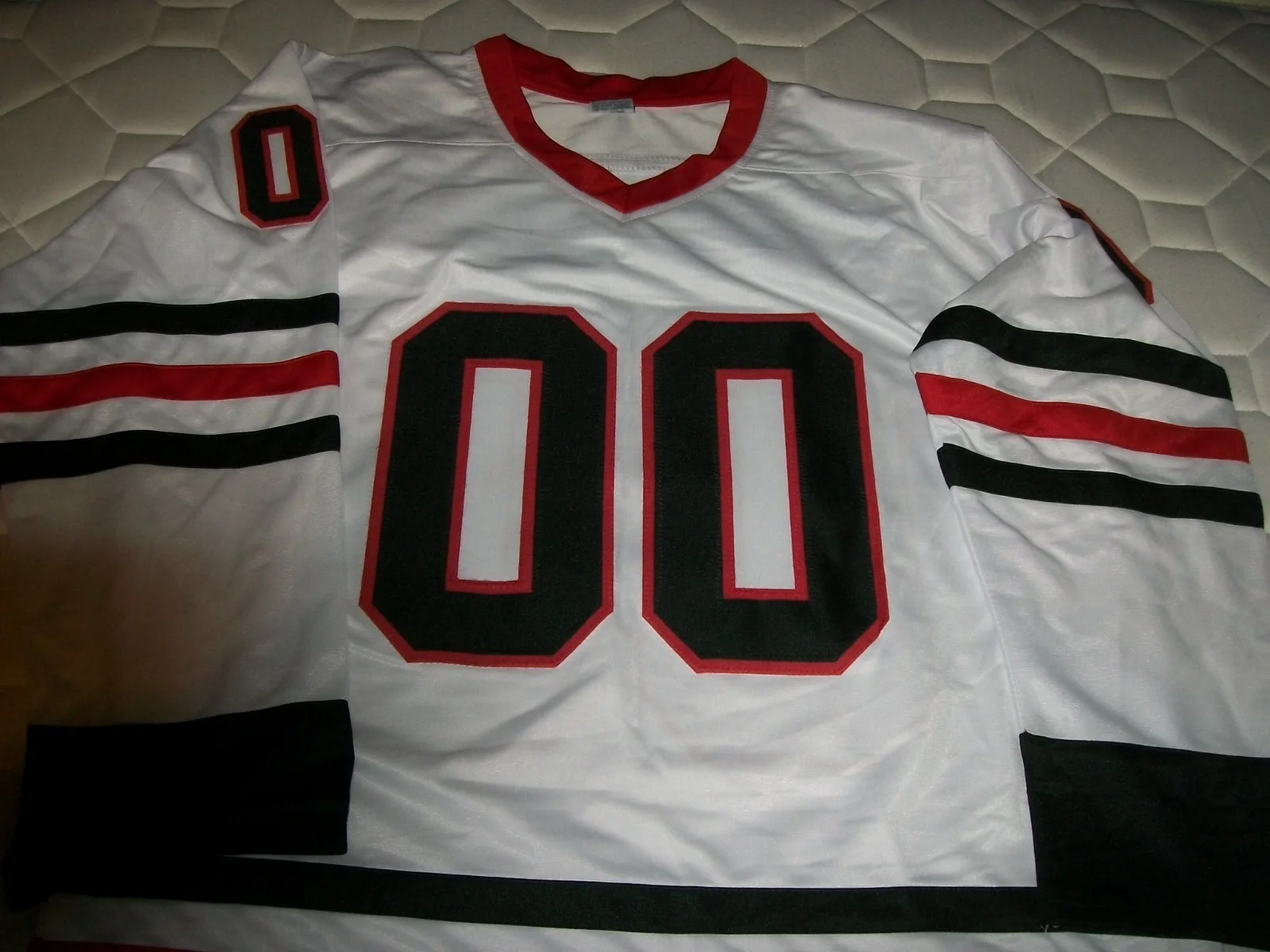 CHEVY CHASE & BEVERLY D'ANGELO SIGNED AUTOGRAPH AUTO 00 GRISWOLD JERSEY SWAU, изображение 4