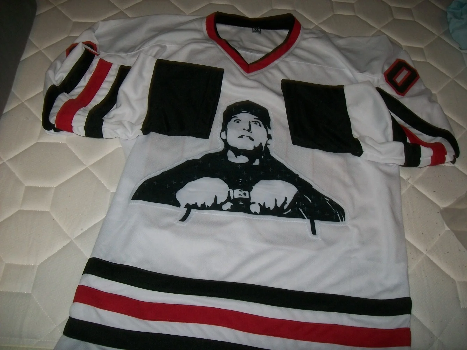 CHEVY CHASE & BEVERLY D'ANGELO SIGNED AUTOGRAPH AUTO GRISWOLD JERSEY SWAU, изображение 4