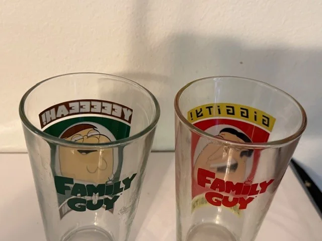 Family Guy Collector's Series Pint Glasses Peter Griffin Glenn Quagmire 2011, изображение 3