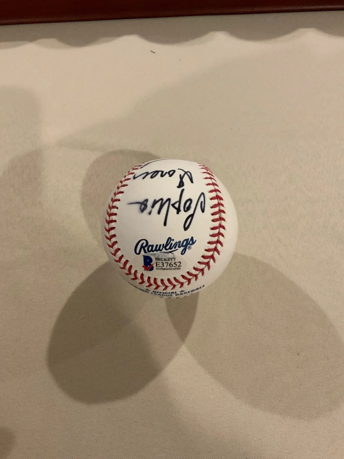 Sophia Loren — SOPHIA Loren autographed baseball with Beckett cert, image 2