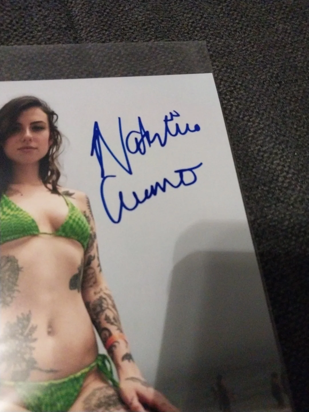 Natalie Cuomo — Natalie Cuomo Signed 8x10 Photo Comedian JSA Certified, изображение 2