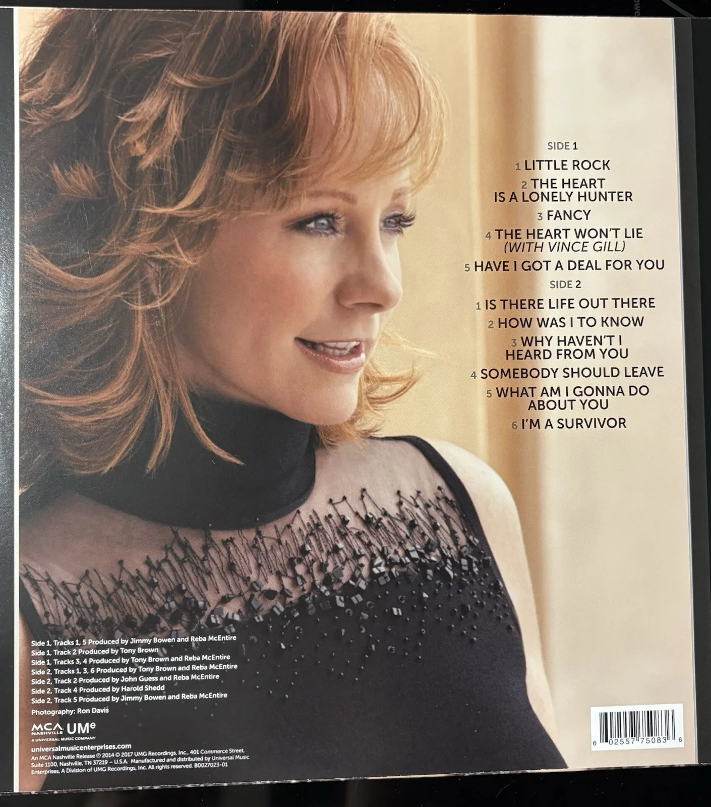 Reba McEntire Autographed Signed “ICON” Hits Vinyl LP Record NEW Unplayed, image 3