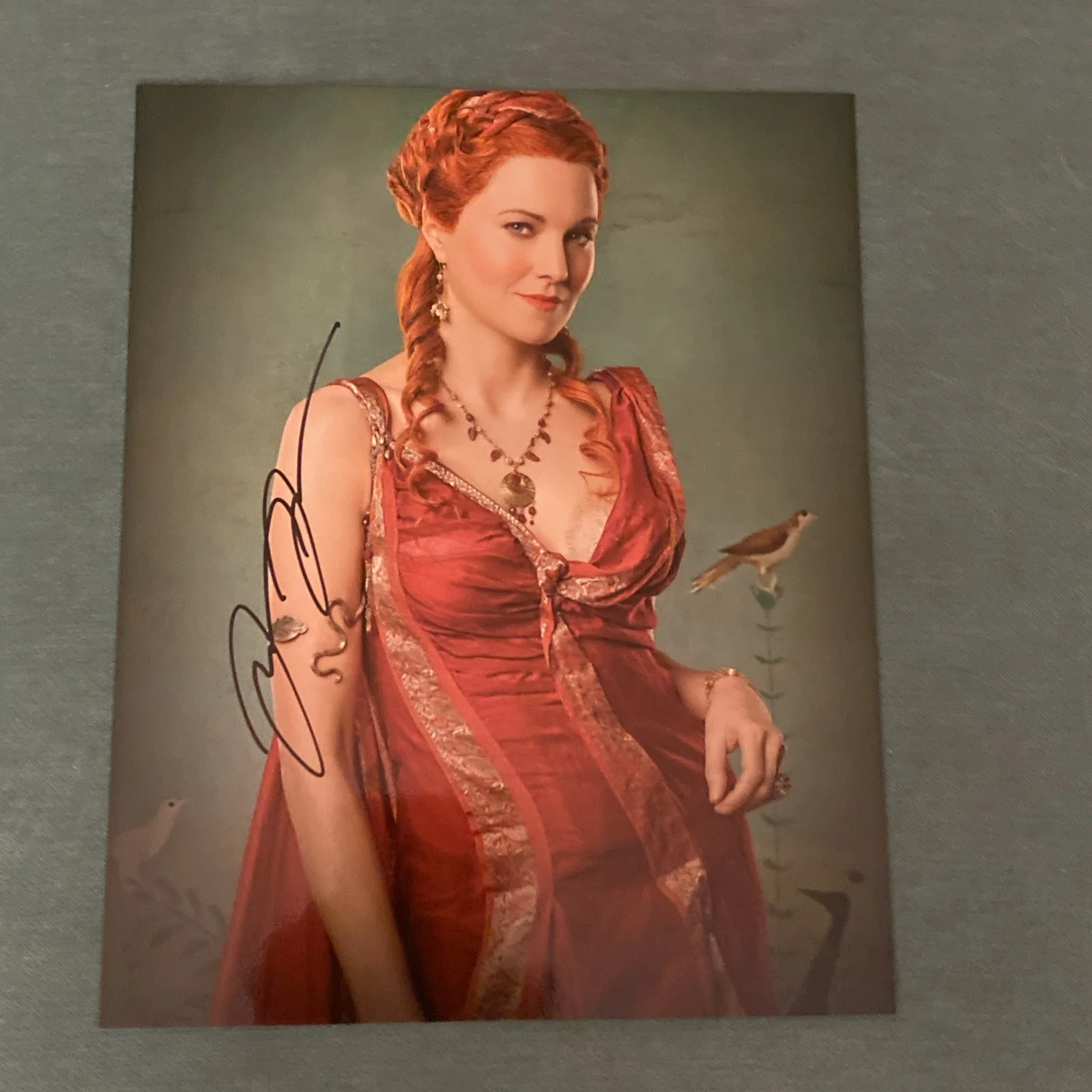 Lucy Lawless — Lucy Lawless Original Signature Autographed 8X10 Photo Spartacus Xena W/ COA, изображение 2