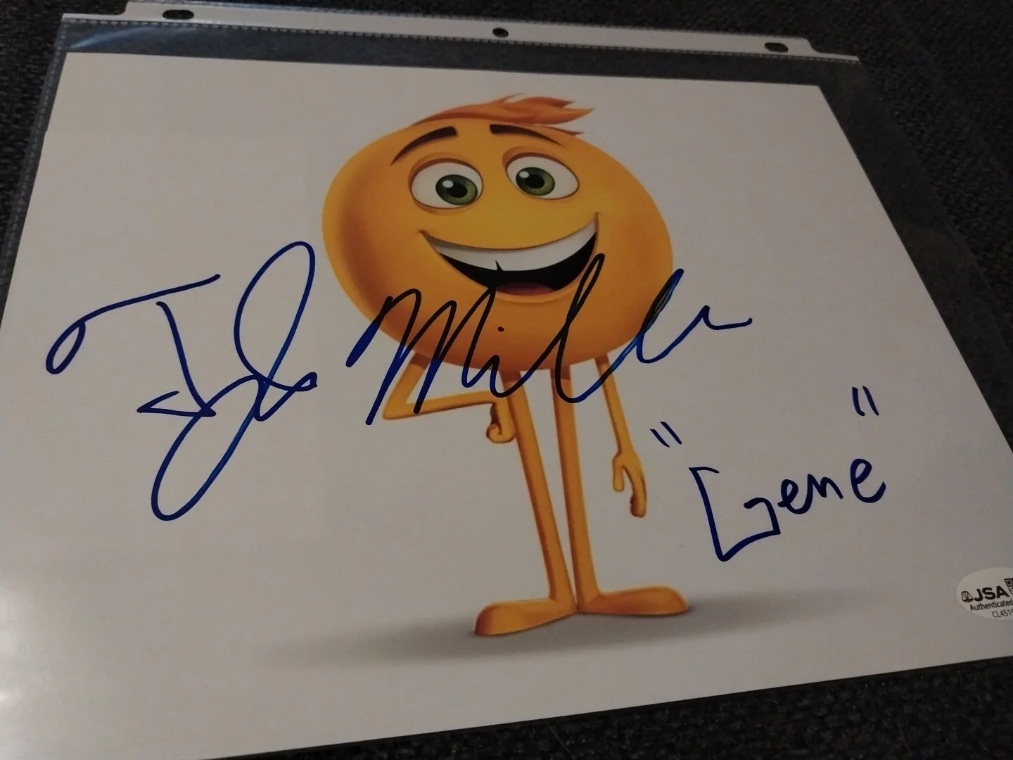 T.J. Miller — T.J Miller Signed 8x10 Photo Comedian & Movie Star JSA Certified The Emoji Movie, изображение 2