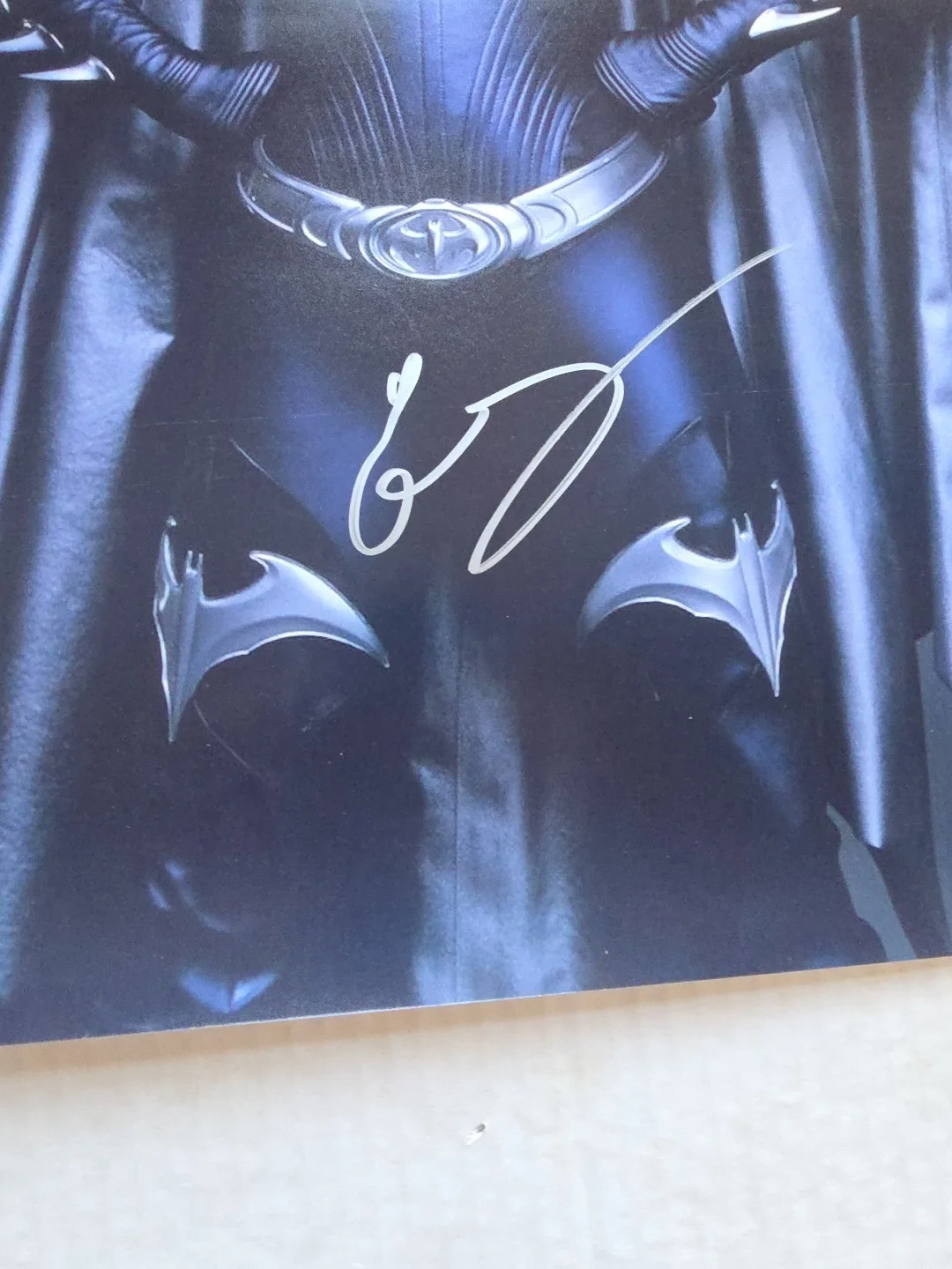 Alicia Silverstone — ALICIA SILVERSTONE AUTOGRAPHED SIGNED 16x20 PHOTO! SEXY! BATGIRL! BECKETT COA!, изображение 3