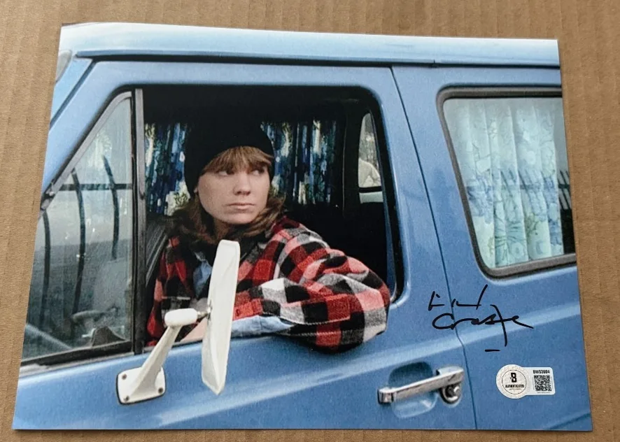 LINDSAY CROUSE — LINDSAY CROUSE SIGNED SLAP SHOT 8X10 PHOTO BECKETT BAS HAND SIGNED #3