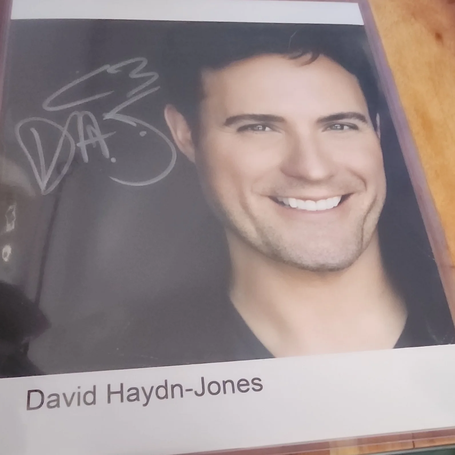 David Haydn-Jones — David Haydn-Jones Original Autographed Photo The Collectors Case COA Television