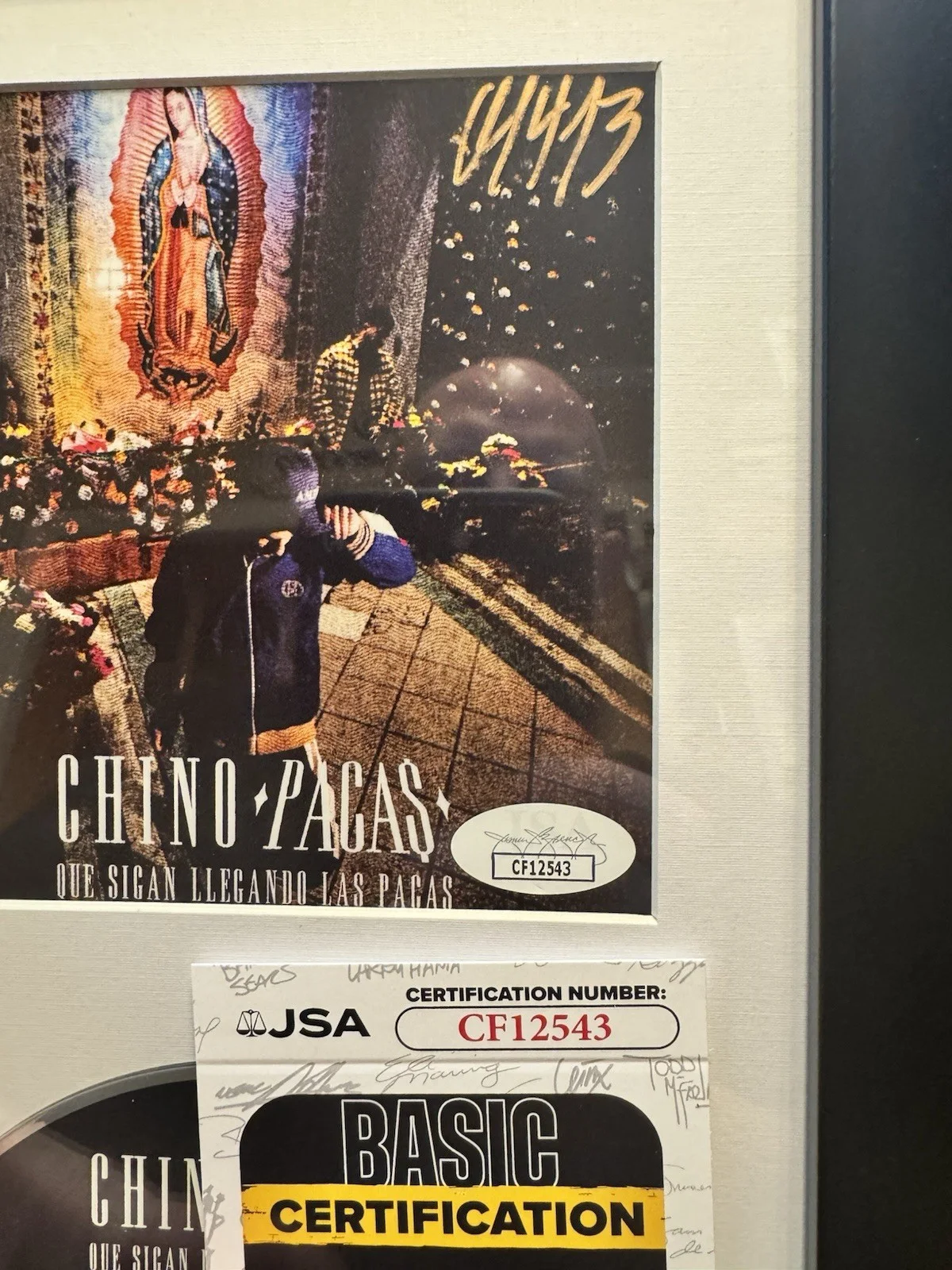 CHINO PACAS — Chino Pacas Signed CD Insert "Que Sigan Llegando Las Pacas" Framed 6.5x12 JSA, image 2