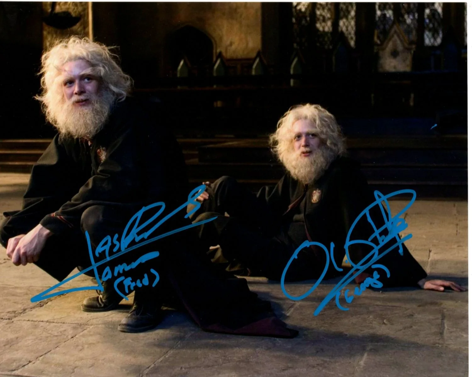 Oliver and James Phelps — Oliver & James Phelps Signed Autographed 8x10 Harry Potter George & Fred Photo