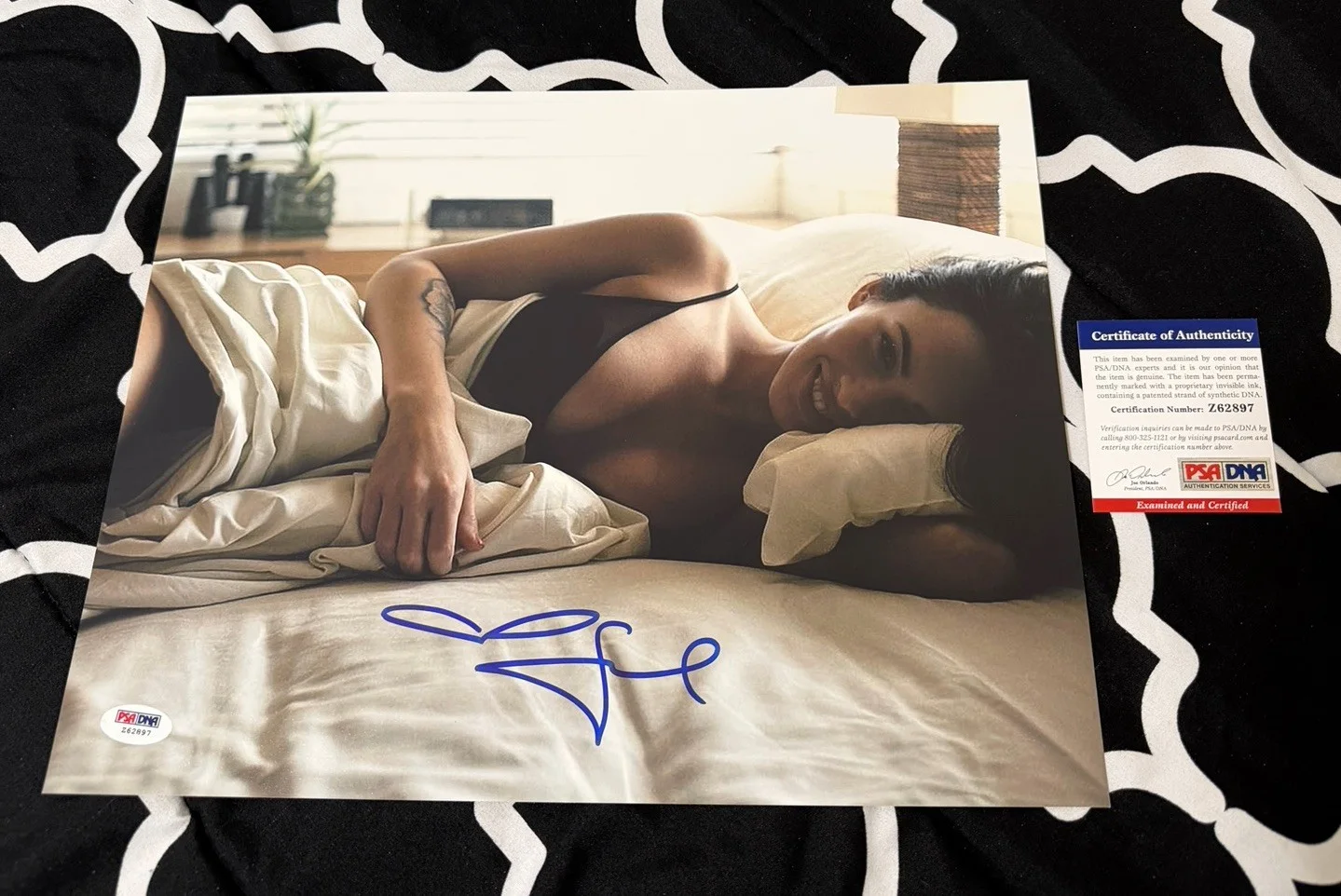 Megan Fox — MEGAN FOX SIGNED AUTOGRAPHED SEXY 11x14 PHOTO w/COA PSA GORGEOUS RARE!! 😍