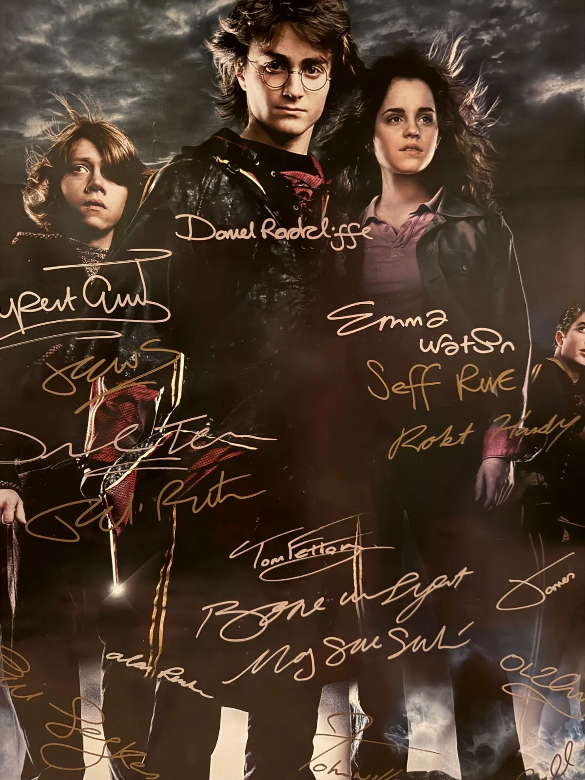 Daniel Radcliffe, Emma Watson, Dame Maggie Smith, etc — Harry Potter The Goblet of Fire Signed Movie Poster Entire Cast w/ Authenticity, image 5