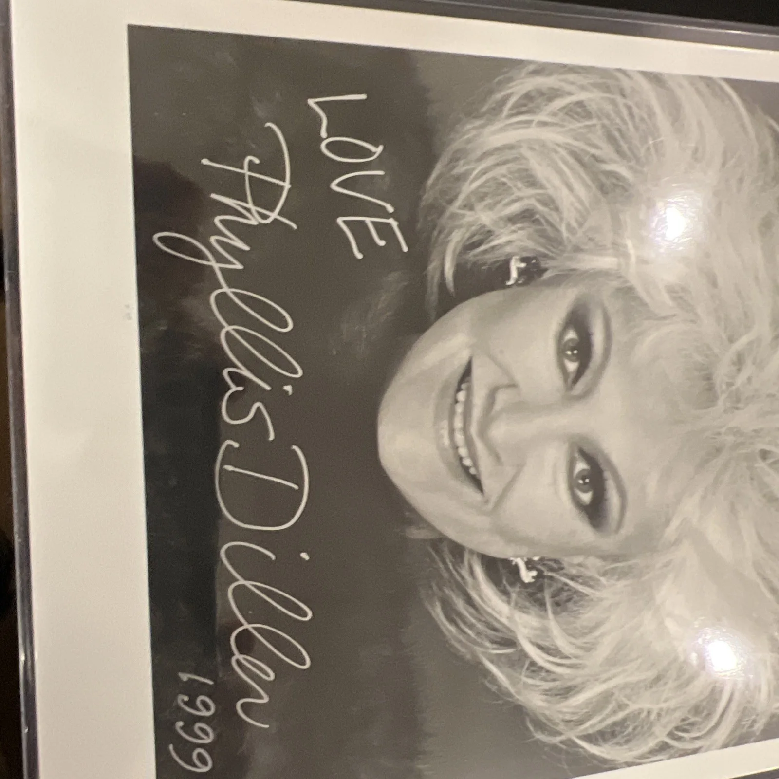 Signed 8 X 10 Photo Of Phyllis Diller With Certificate Of Authenticity, изображение 2