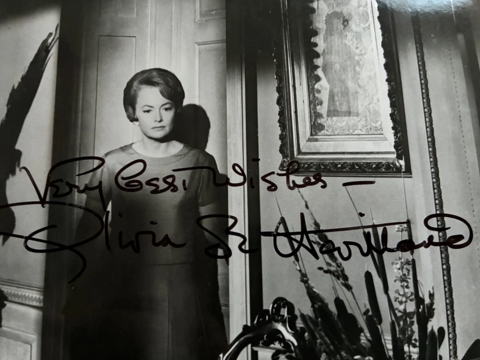 Olivia de Havilland — Olivia de Havilland Signed 8x10 Photo Hush Sweet Charlotte JSA COA Vintage Still, изображение 2