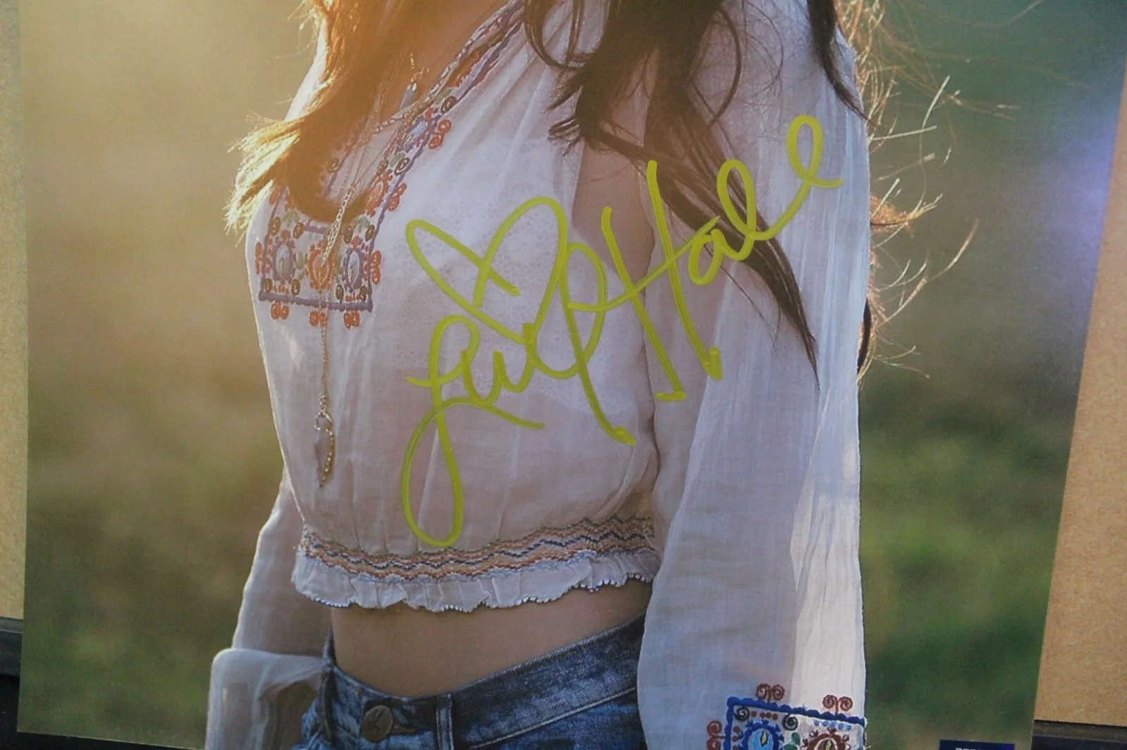 Lucy Hale — Signed Photo - 8x10 - Lucy Hale, Model/Actress - Pretty Little Liars +COA, изображение 3