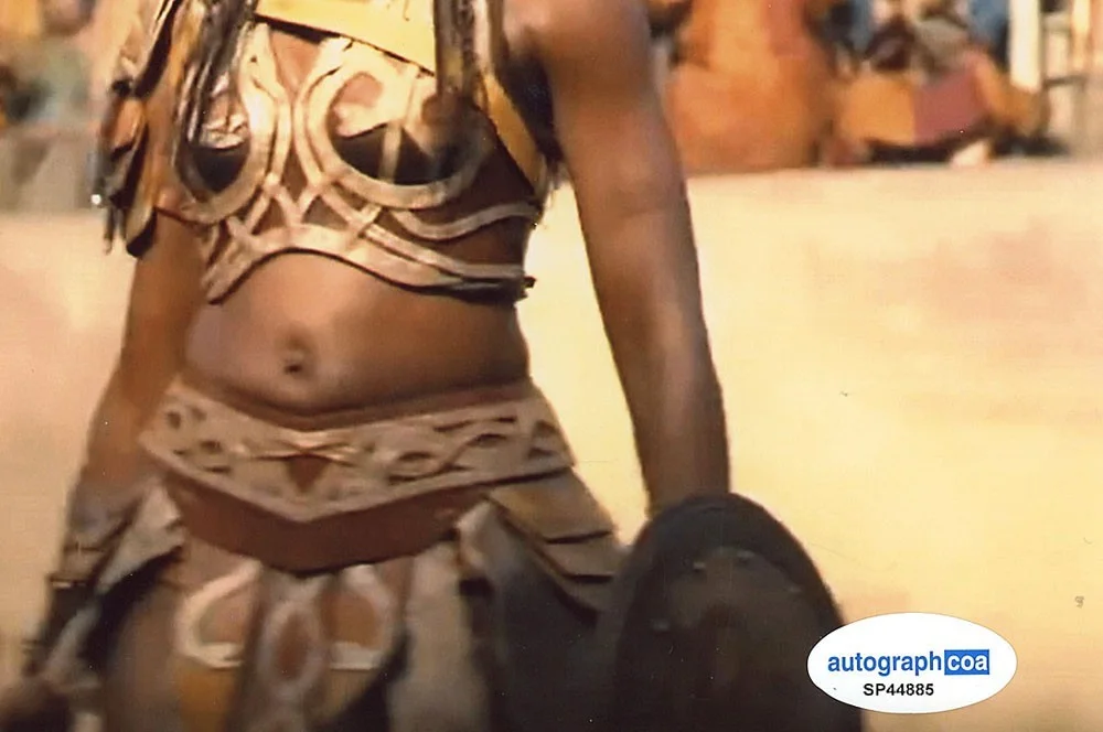Tenika Davis — Tenika Davis signed "SPARTACUS: HOUSE OF ASHUR" 8x10 Photo PROOF c Achillia ACOA, изображение 5