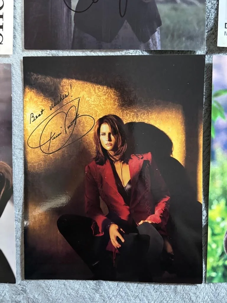 Lot of 6 Actress Singer Photos w/ Autographs Danelle Folta Sherrie Austin Clark, изображение 4