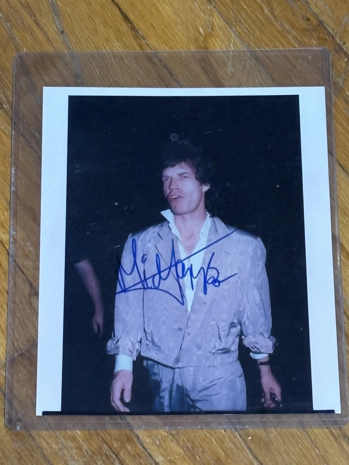 MICK JAGGER Signed (ROLLING STONES) Original 8x10" Authentic Autograph w/COA, image 2