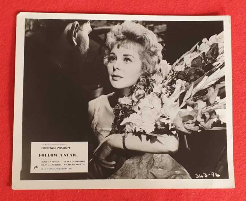 Original British FOH Still Set of 7 Follow a Star 1959 Norman Wisdom 10x8 B&W, изображение 5