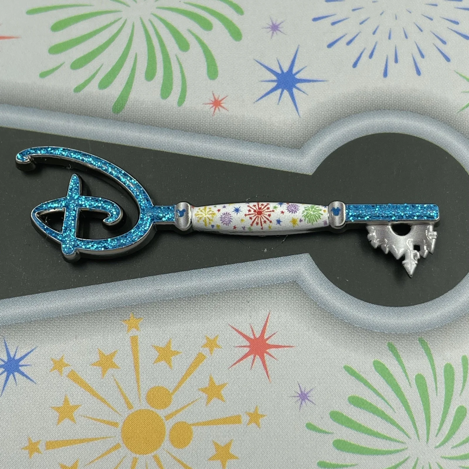 Disney Store Key Opening Ceremony Pin Badge • Fireworks Ceremony • New On Card, image 2