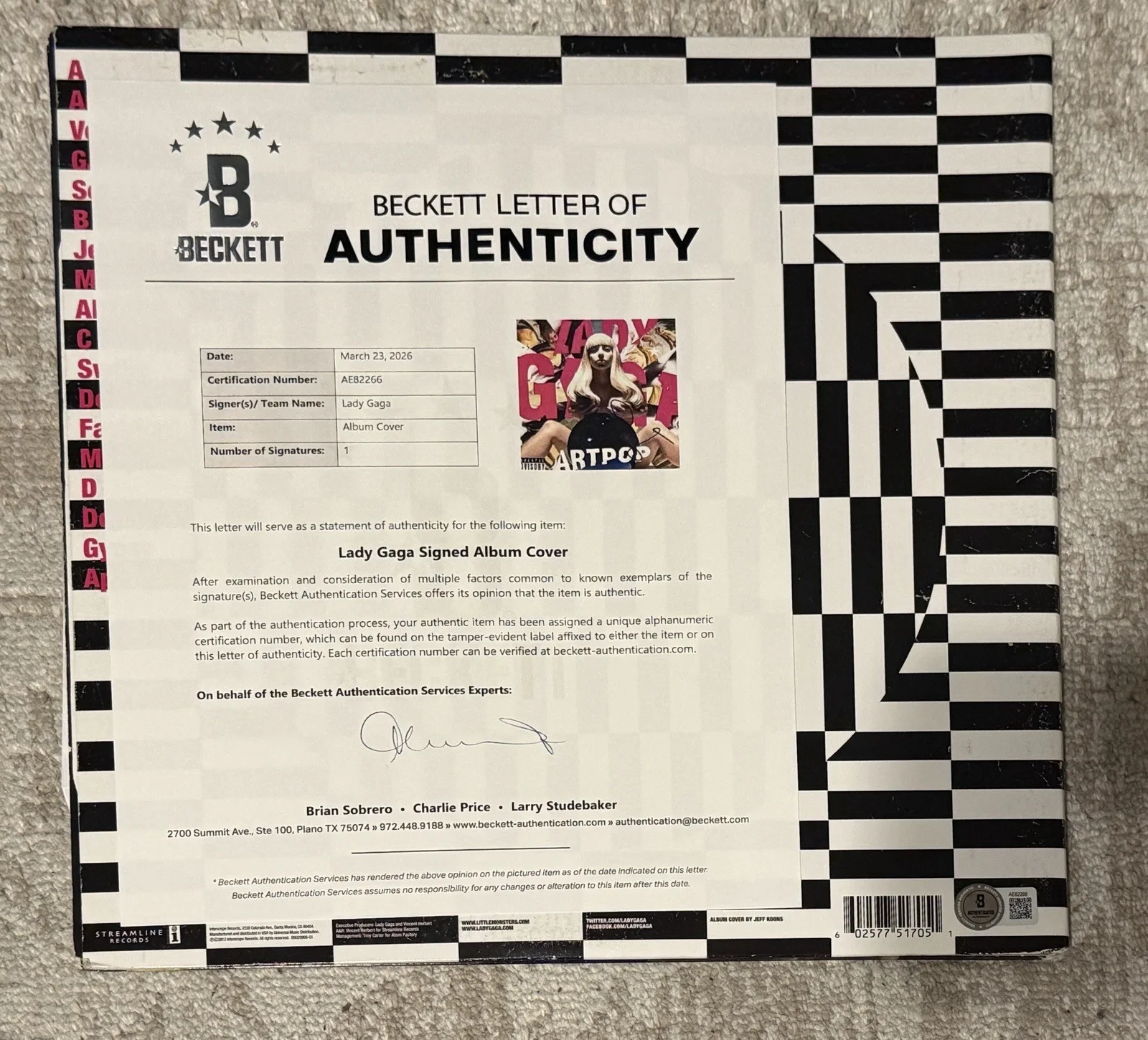 LADY GAGA SIGNED ARTPOP VINYL LP - BECKETT LOA, изображение 3