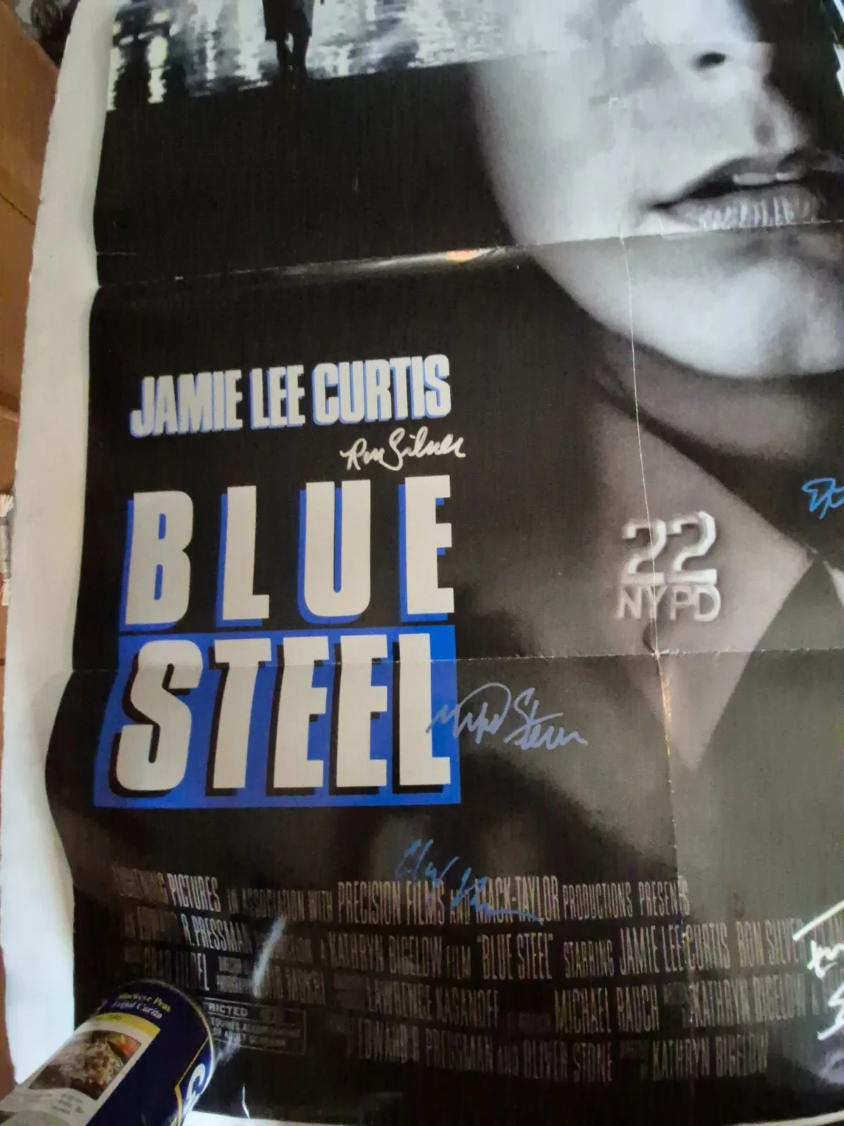 see below — BLUE STEEL -CAST SIGNED MOVIE POSTER-w/COA- ekim, image 2