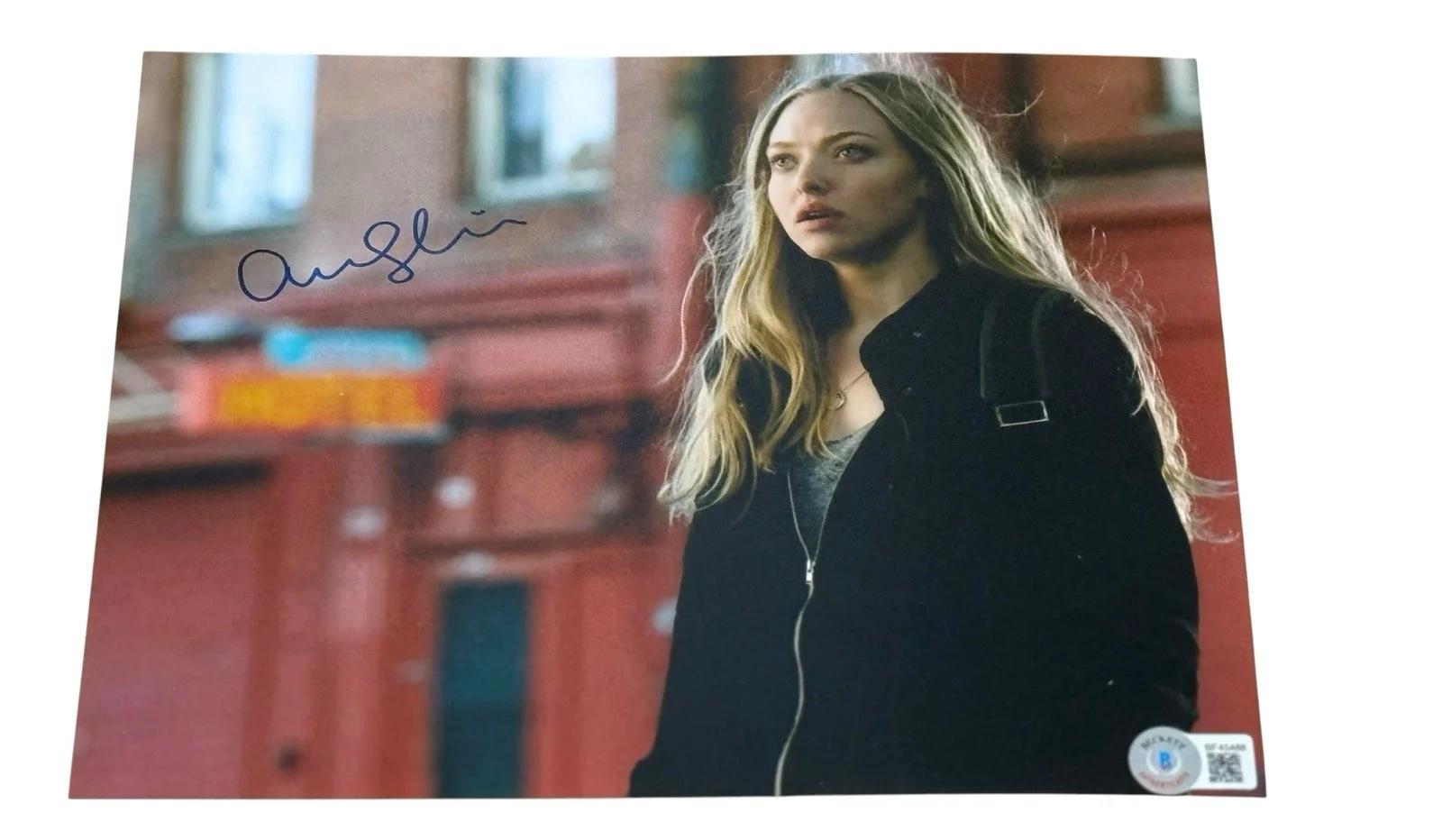 Amanda Seyfried — Hot Sexy Amanda Seyfried Signed 8x10 Photo Authentic Autograph Beckett