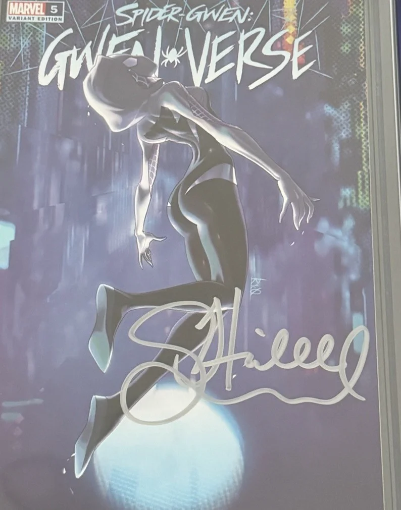 Hailee Steinfeld — HAILEE STEINFELD SIGNED SPIDER-GWEN GWENVERSE #5 COMIC CGC 9.6 2, image 2