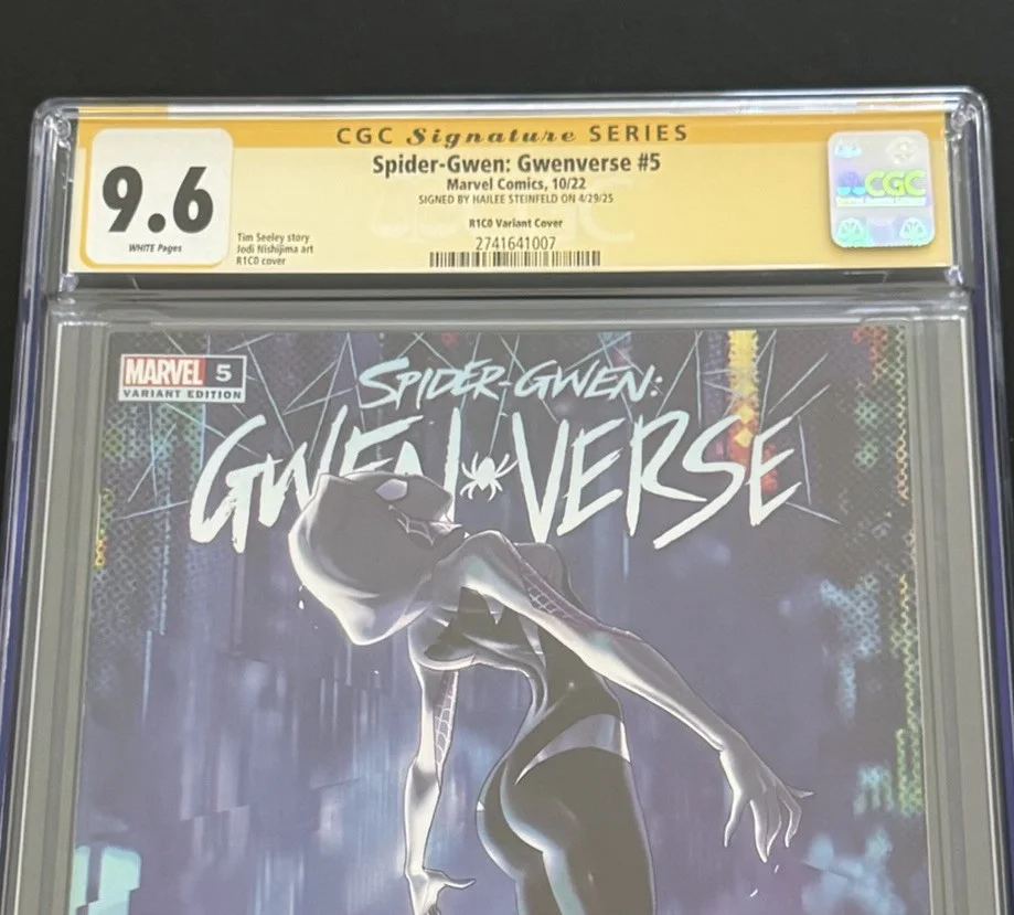 Hailee Steinfeld — HAILEE STEINFELD SIGNED SPIDER-GWEN GWENVERSE #5 COMIC CGC 9.6 2, image 3
