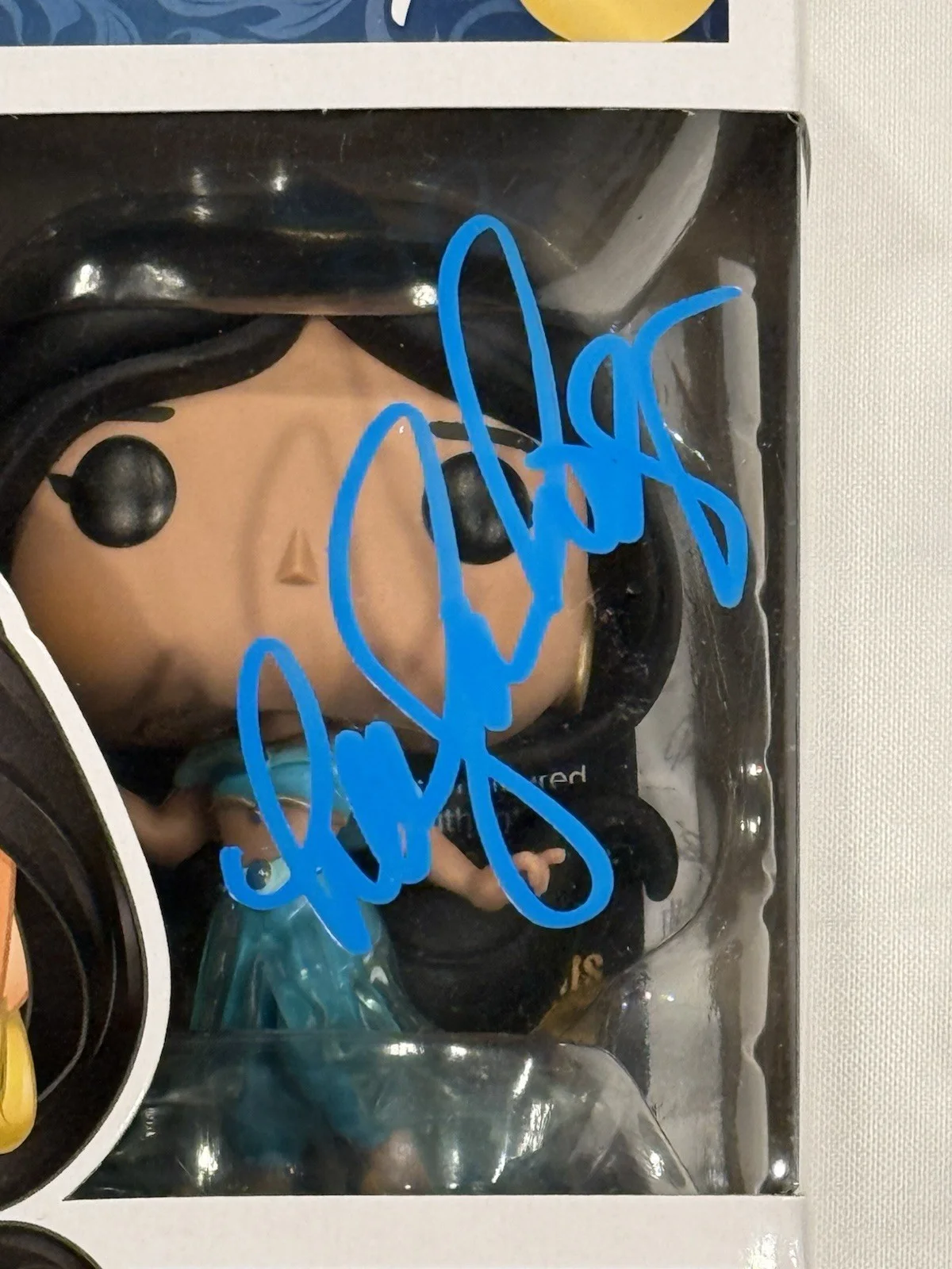 Lea Salonga — Lea Salonga Signed Jasmine Disney’s Aladdin Funko Pop! #326 JSA COA, изображение 2