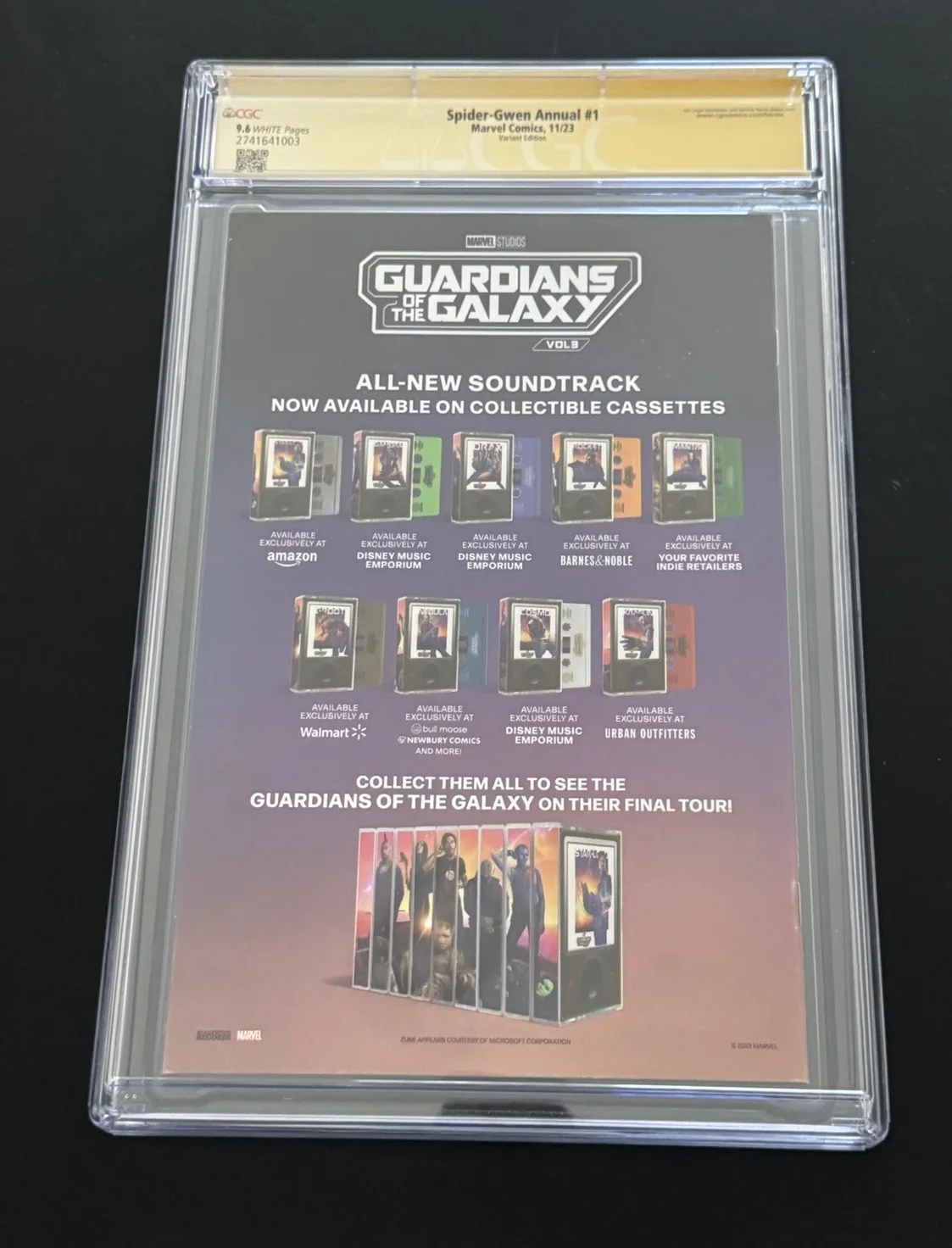 Hailee Steinfeld — HAILEE STEINFELD SIGNED SPIDER-GWEN ANNUAL #1 COMIC CGC 9.6, image 3