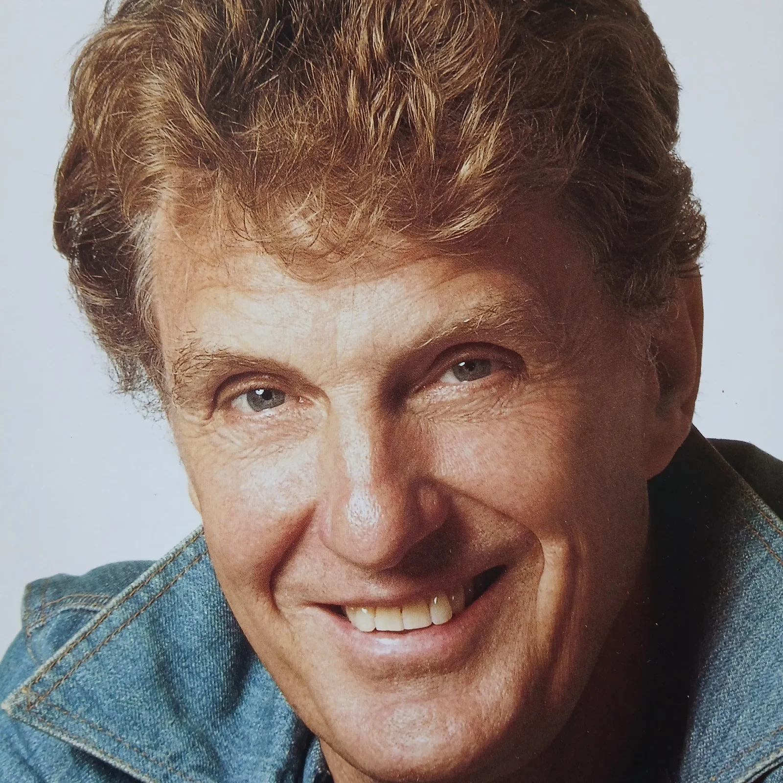 robert stack — robert stack signed 1980s book picture airplane! untouchables, image 5
