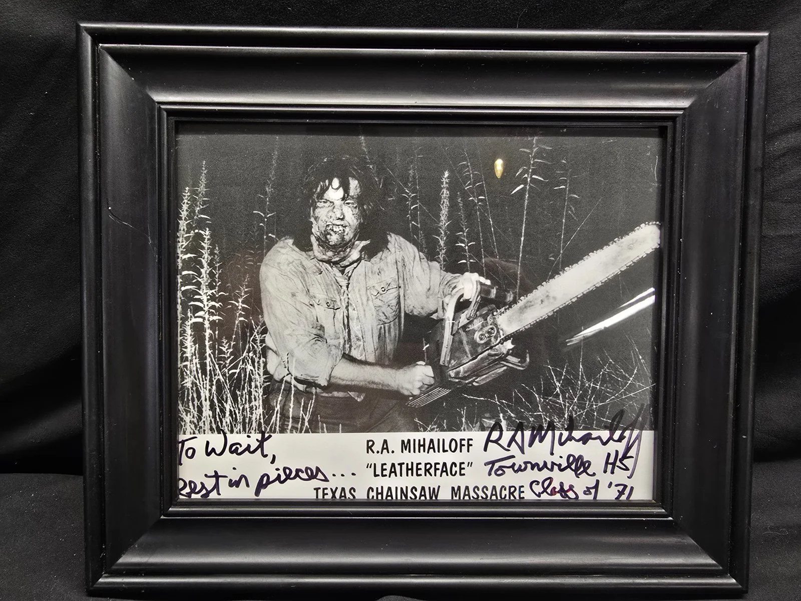 R.A. Mihailoff — Texas Chainsaw Massacre Photo - Autographed by R.A. Mihailoff "Leatherface"