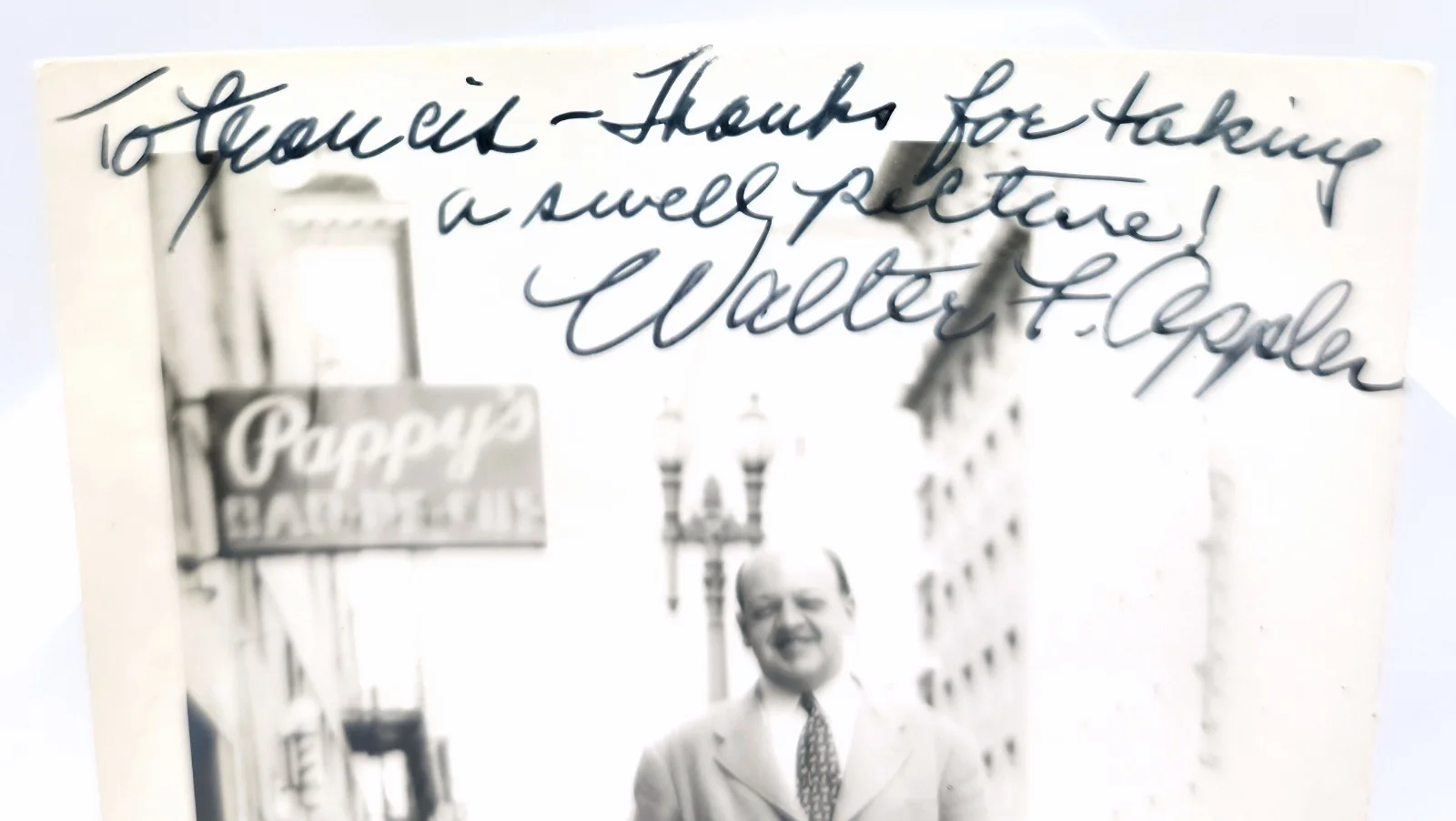 Walter F. Appler — Vintage 1950s B&W Hand Signed Candid Photo Autograph Walter Appler, изображение 2